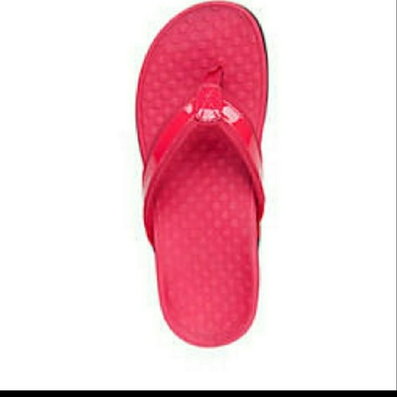 Pink vionic flip flops Clearance